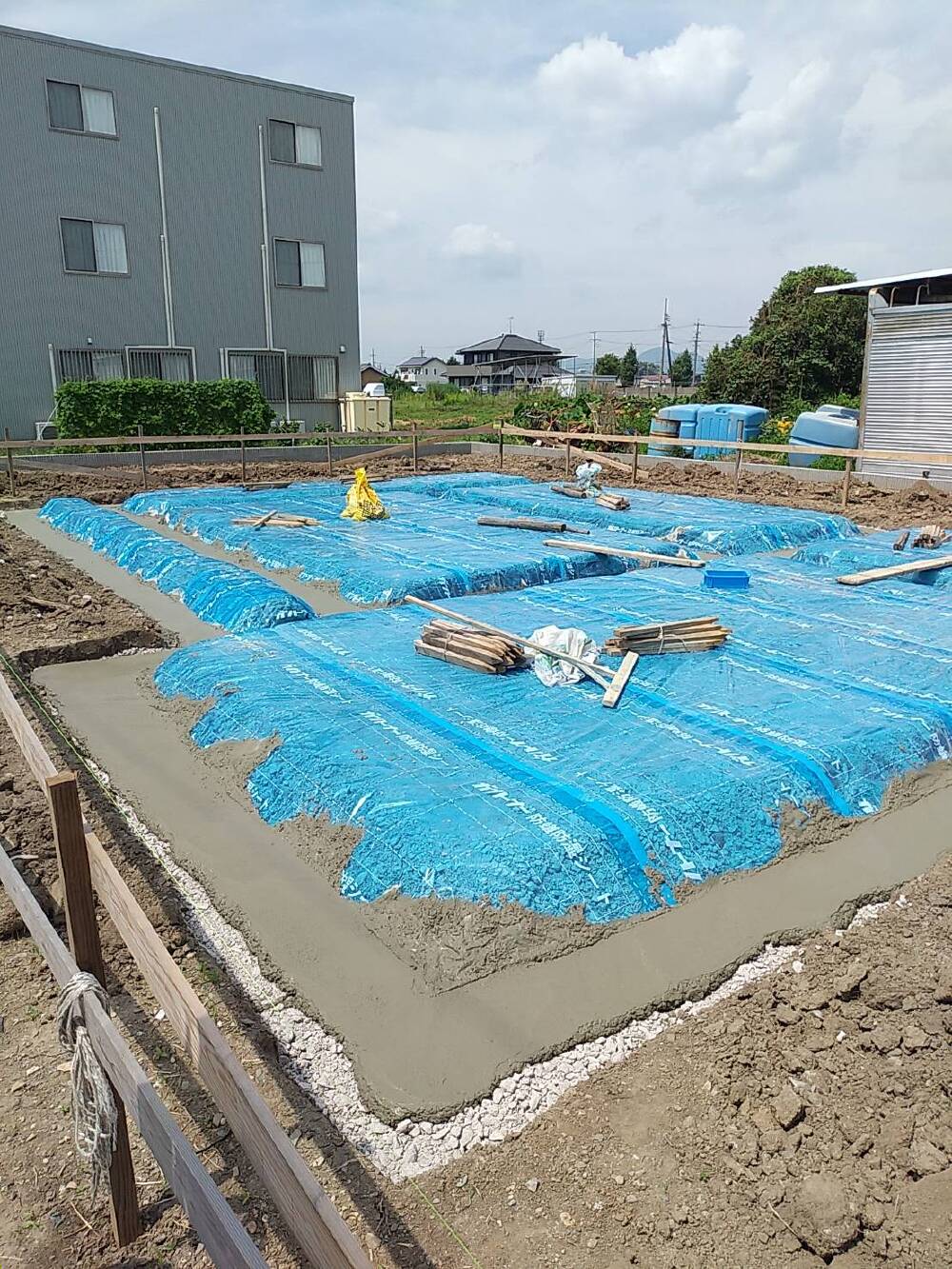 防湿シート・捨てコンクリート