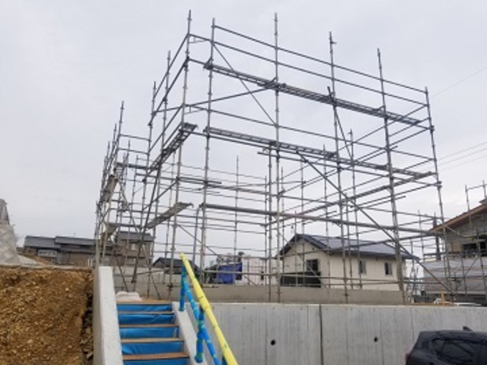 足場